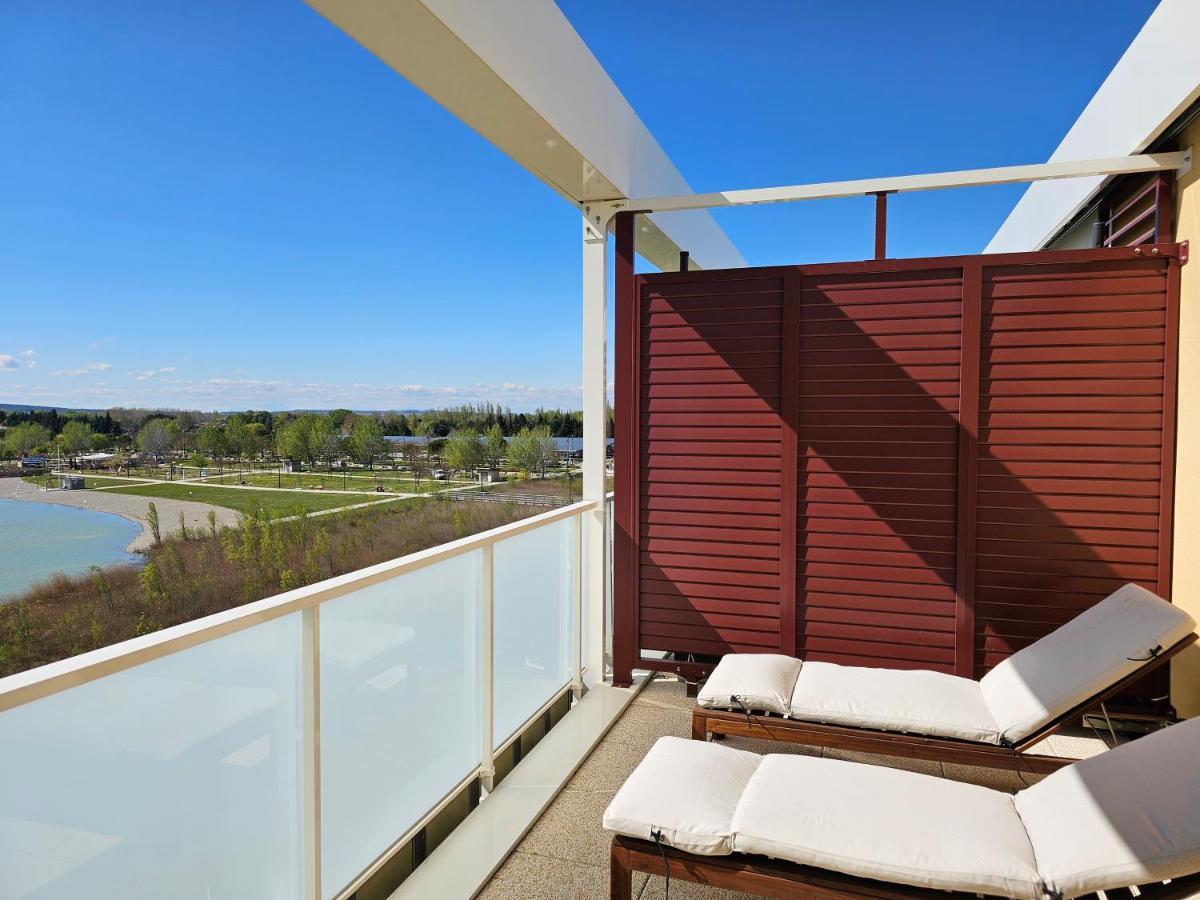 Lakeside Provence - Appartement 4 Etoiles Face Au Lac De Monteux Exterior foto